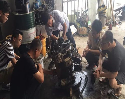 工學(xué)結(jié)合 不斷提升 汽車工程教研室到世通汽車維修養(yǎng)護(hù)中心學(xué)習(xí)實(shí)踐