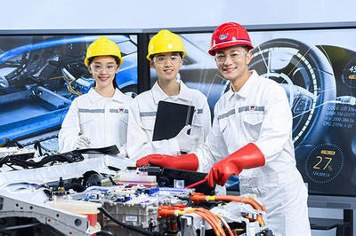 新能源汽車維修定向班